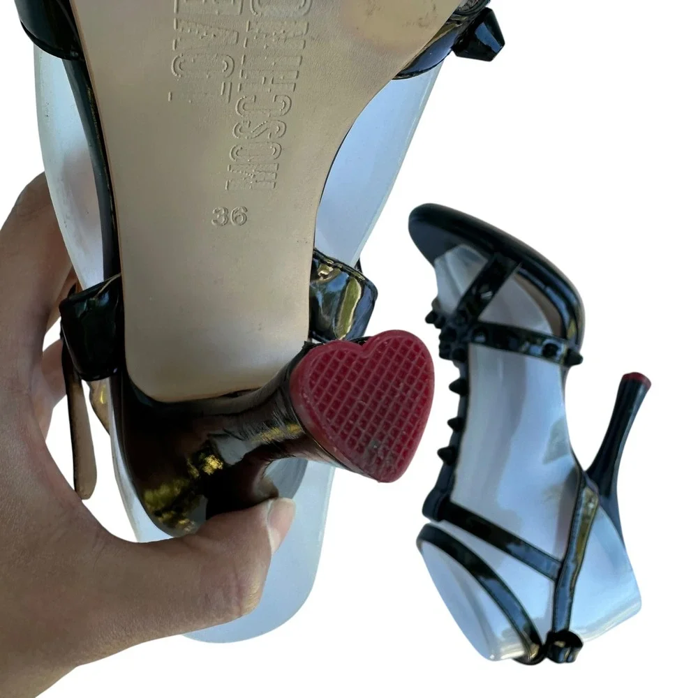 Love Moschino Black Patent Spike T-Strap Sandals Whimsigoth Edgy Glam IT 36 US 6